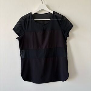 Fabletics Women’s Elegant Sheer Black Short Sleeve Tee